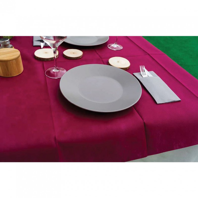 Burgundy Novotex tablecloths (100x100cm)