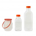 Botellas de plástico y jarras de plástico